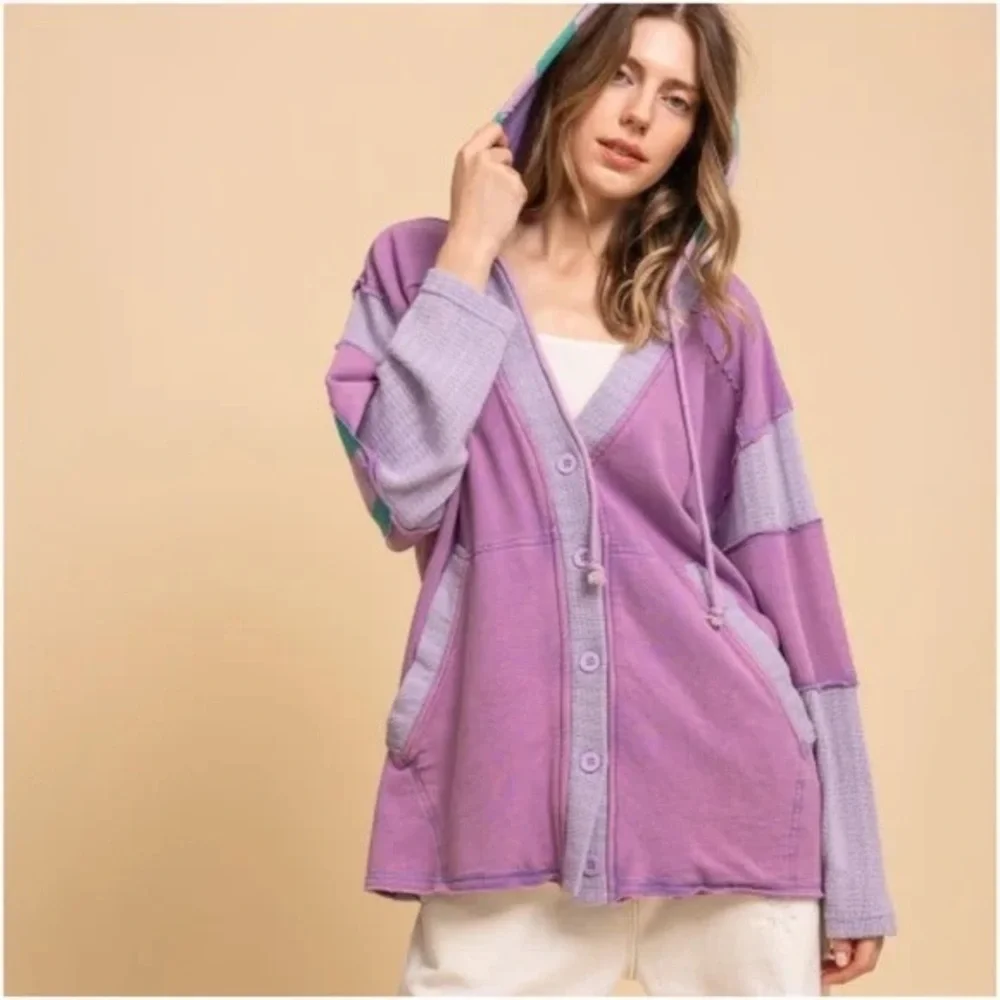 Blue Velvet Button-Down Shacket Sweatshirt – Oversized Fit - Picture 2 of 4